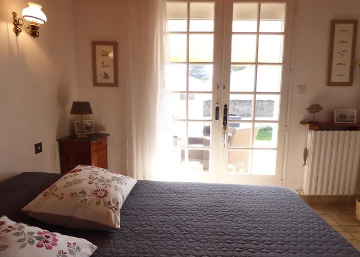 Les Rochers Casa de Férias *